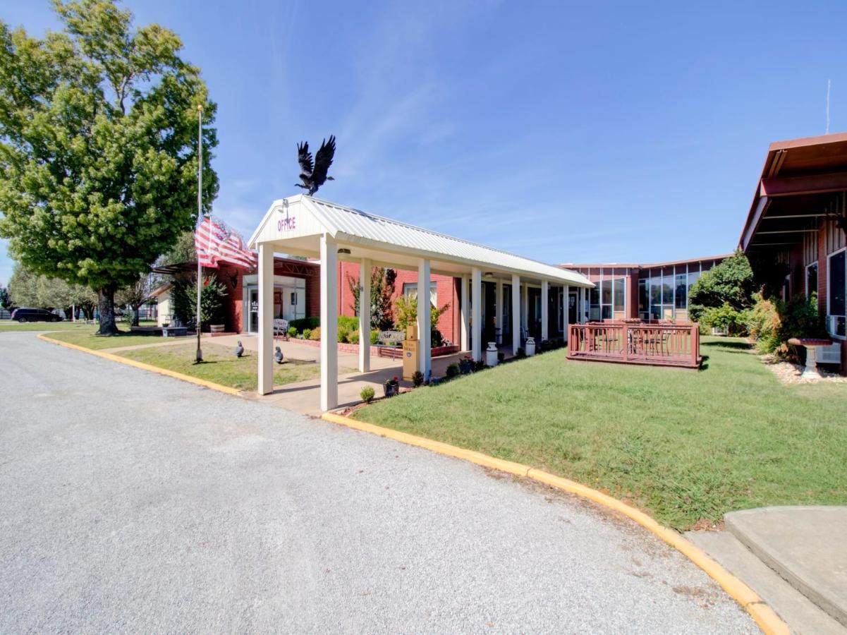 Oyo Hotel Drumright I-44 Ok Bagian luar foto