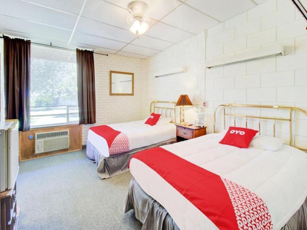 Oyo Hotel Drumright I-44 Ok Bagian luar foto