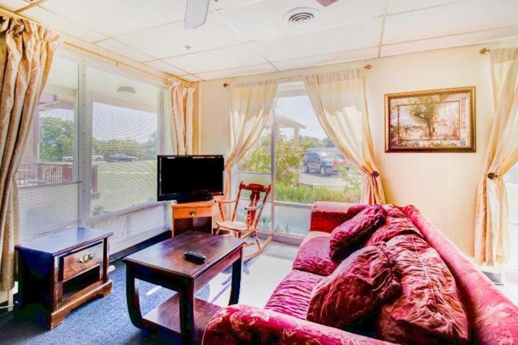 Oyo Hotel Drumright I-44 Ok Bagian luar foto